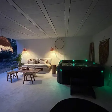 Superbe Maison Avec Jacuzzi Ventabren Buitenkant foto